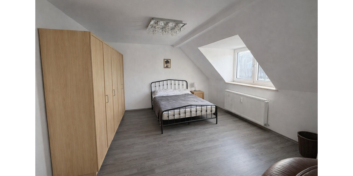Dachgeschoßwohnung Gelsenkirchen Gelsenkirchen-Mitte - 2.5 Zimmer, 74 m&sup2;, 470&euro; | Angebot:25184462