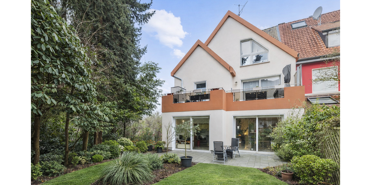 Einfamilienhaus Essen Stadtbezirk II - 11 Zimmer, 305 m&sup2;, 849.000&euro; | Angebot:25167390