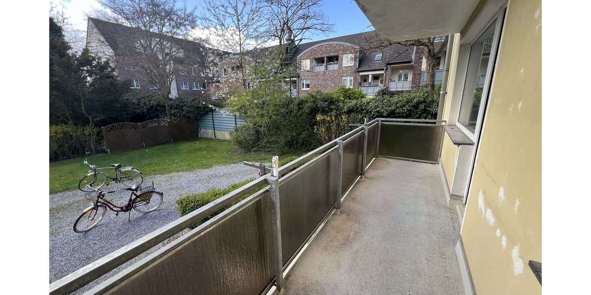 Etagenwohnung Düsseldorf Stadtbezirk 9 - 4 Zimmer, 84 m&sup2;, 850&euro; | Angebot:25976547
