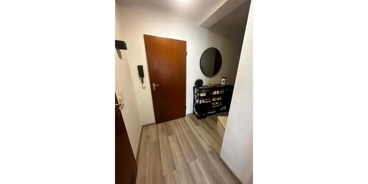 Hochparterre Duisburg Mittelmeiderich - 2 Zimmer, 47 m&sup2;, 430&euro; | Angebot:27580363