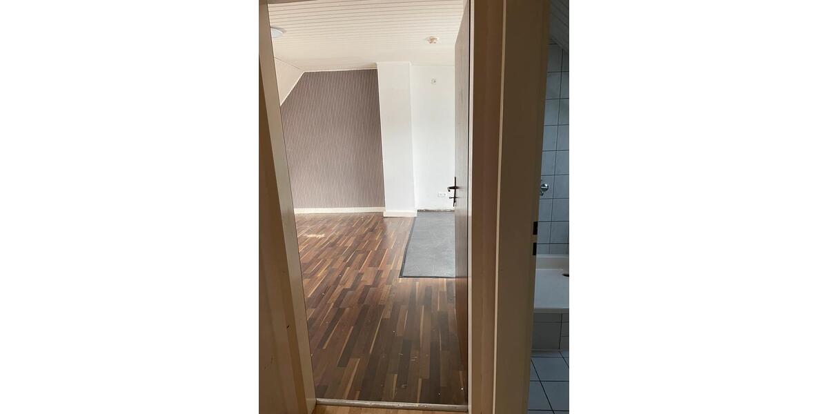 Maisonettenwohnung Essen Stadtbezirk VII - 4 Zimmer, 101 m&sup2;, 900&euro; | Angebot:25364978