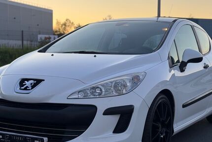 Peugeot 308 170.000 km 2.490 &euro; Bottrop 46238