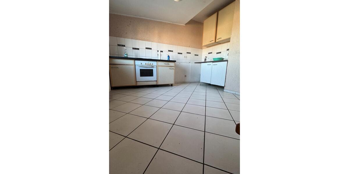 Dachgeschoßwohnung Duisburg Duisburg-Mitte - 2 Zimmer, 65 m&sup2;, 776&euro; | Angebot:25510489