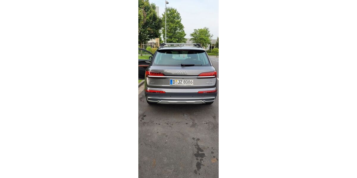 Audi Q7 90.000 km 46.499 &euro; Düsseldorf 40468