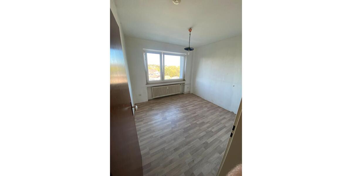 Etagenwohnung Solingen Mitte - 3 Zimmer, 80 m&sup2;, 160.000&euro; | Angebot:25258772