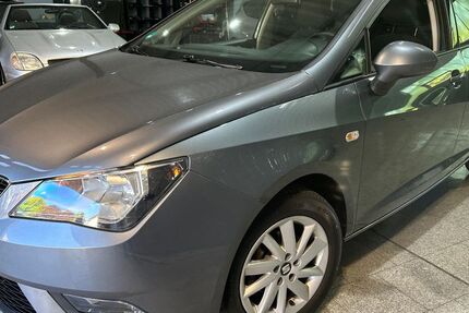 Seat Ibiza 90.000 km 6.450 &euro; Duisburg 47059