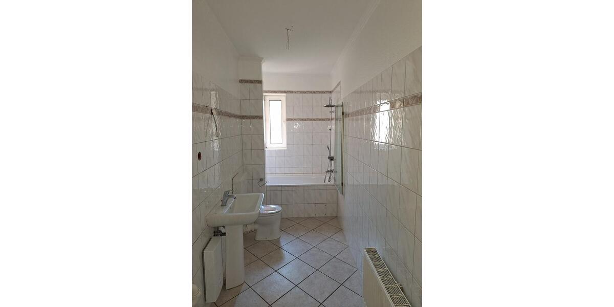 Etagenwohnung Solingen - 3 Zimmer, 80 m&sup2;, 560&euro; | Angebot:26001671