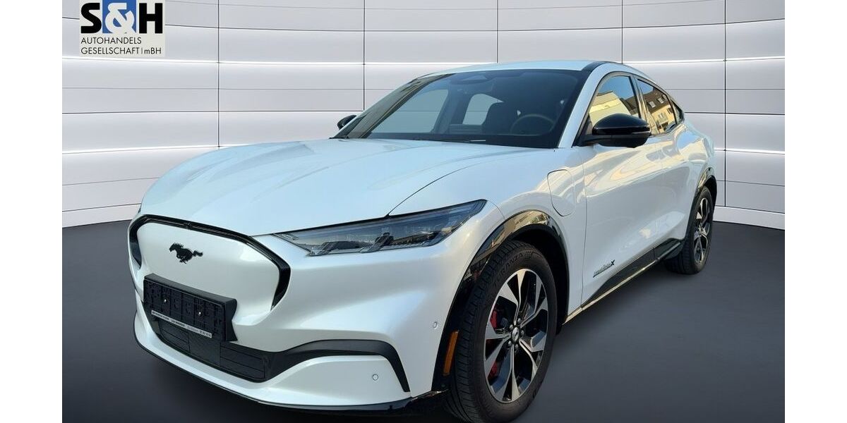 Ford Mustang Mach-E 21.700 km 39.990 &euro; Duisburg 47057