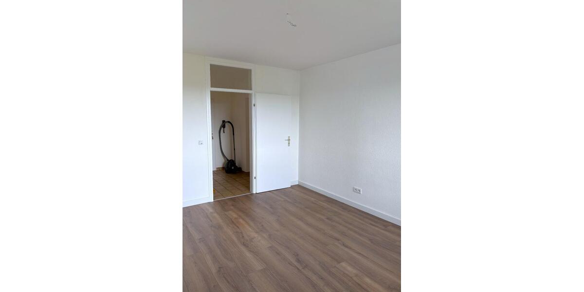 Etagenwohnung Wuppertal Gemarkung Elberfeld - 2 Zimmer, 67 m&sup2;, 150.000&euro; | Angebot:27534327