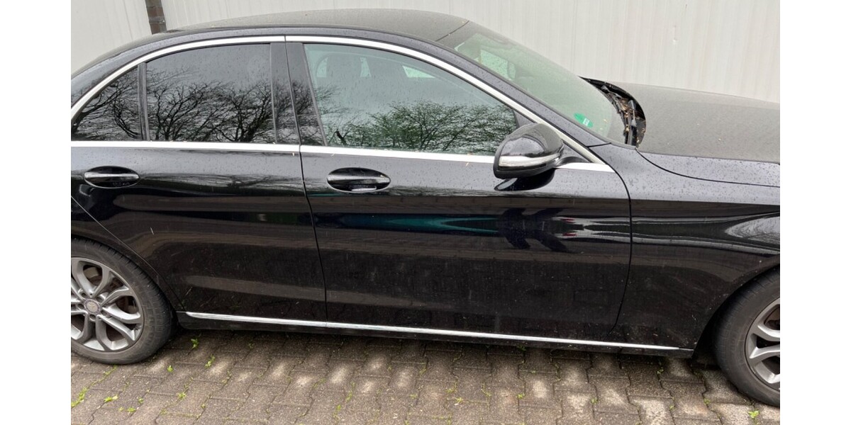 Mercedes-Benz C 220 176.817 km 24.500 &euro; Hagen 58095