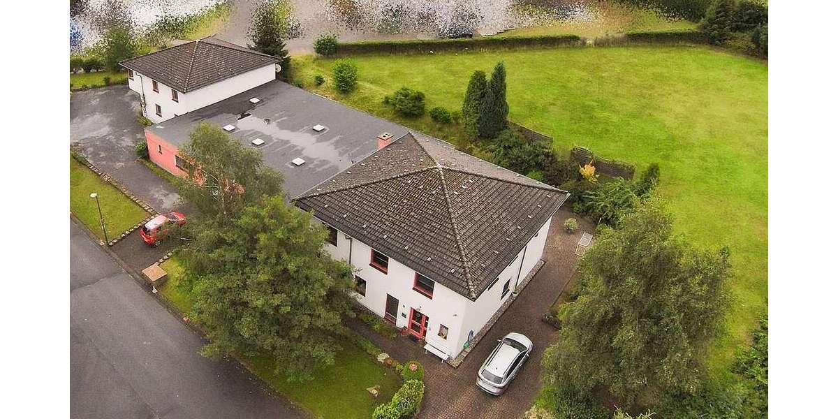 Einfamilienhaus Radevormwald - 9 Zimmer, 220 m&sup2;, 1.159.000&euro; | Angebot:26944964