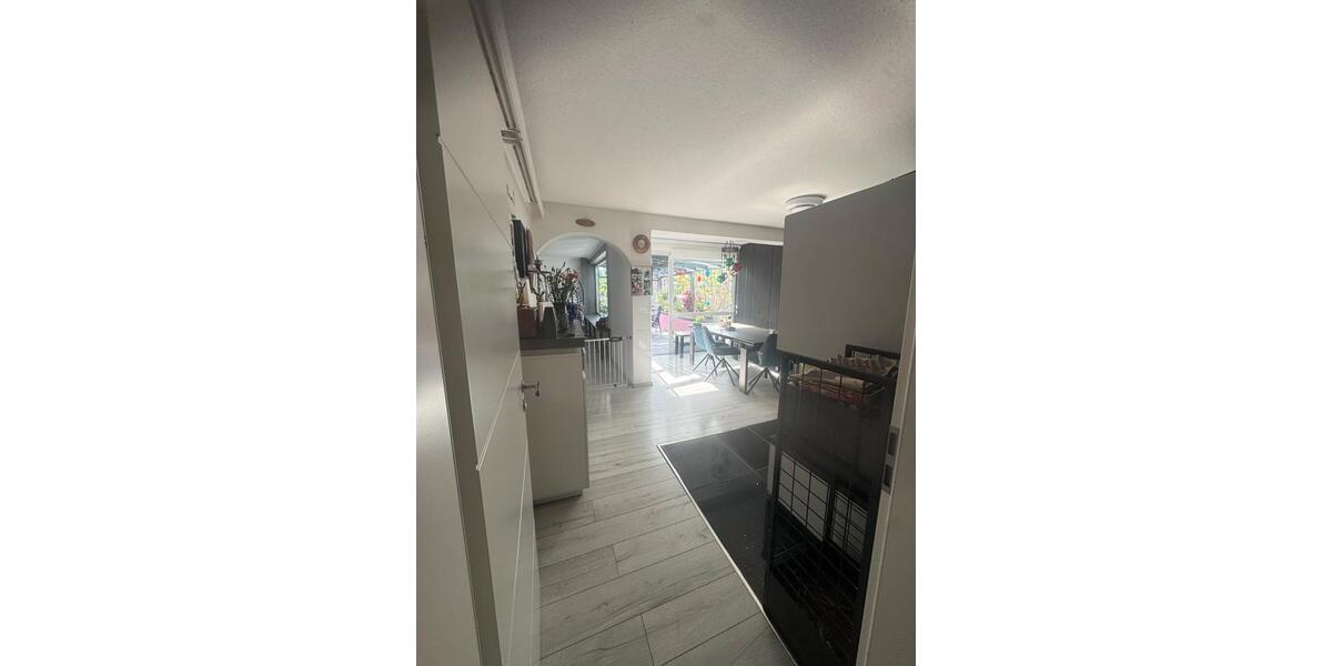 Reihenhaus Remscheid Lüttringhausen - 6 Zimmer, 220 m&sup2;, 399.000&euro; | Angebot:26013303