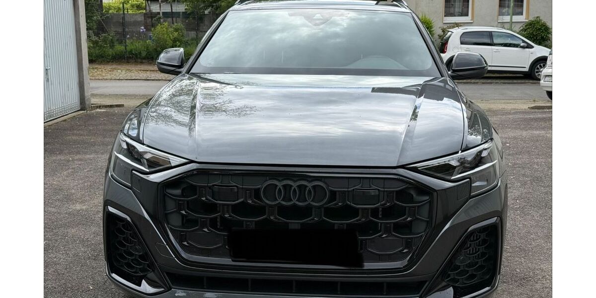 Audi Q8 9.900 km 49.990 &euro; Düsseldorf 40221