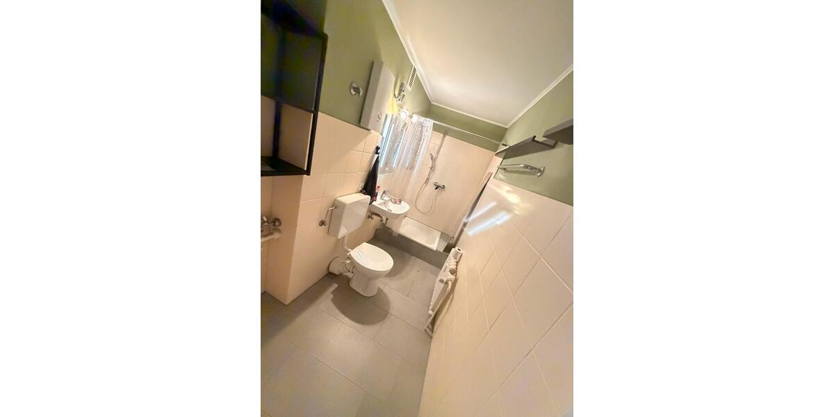 Dachgeschoßwohnung Duisburg Angerhausen - 2.5 Zimmer, 58 m&sup2;, 465&euro; | Angebot:27564629