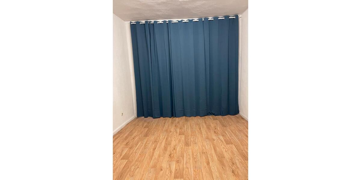 Etagenwohnung Duisburg - 3 Zimmer, 70 m&sup2;, 880&euro; | Angebot:27581391