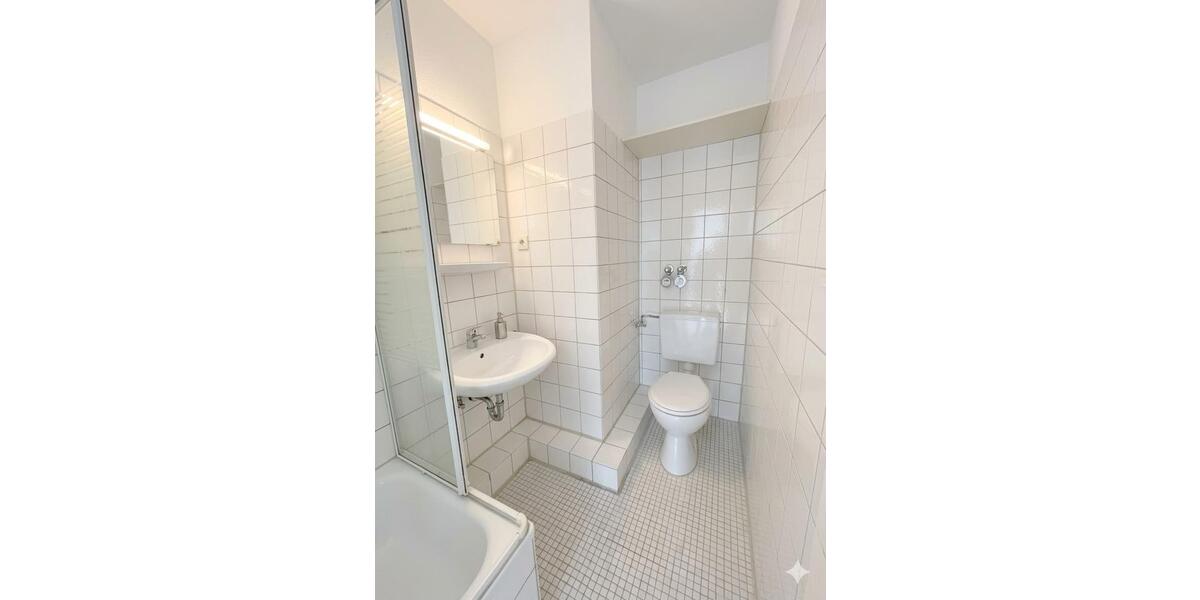 Etagenwohnung Wuppertal Gemarkung Elberfeld - 1 Zimmer, 22 m&sup2;, 350&euro; | Angebot:25613717