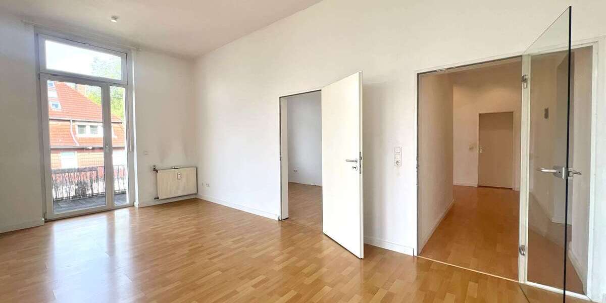 Etagenwohnung Bochum Innenstadt - 2.5 Zimmer, 74 m&sup2;, 1.051&euro; | Angebot:27200346