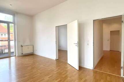 Wohnung Bochum Innenstadt - 2.5 Zimmer, 74 m&sup2;, 1.051&euro; | Angebot:27200346
