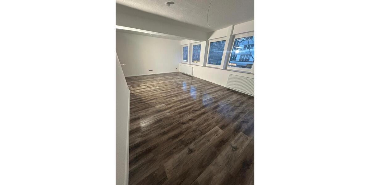 Etagenwohnung Mülheim an der Ruhr - 3 Zimmer, 112 m&sup2;, 950&euro; | Angebot:25956684