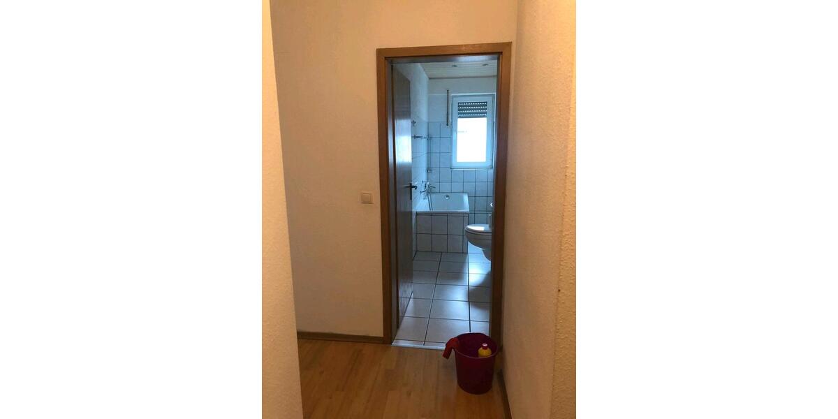 Etagenwohnung Duisburg Hochheide - 3 Zimmer, 75 m&sup2;, 900&euro; | Angebot:26039385