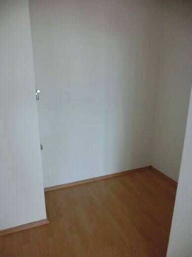 Etagenwohnung Duisburg Hochheide - 2 Zimmer, 68 m&sup2;, 579&euro; | Angebot:25796941