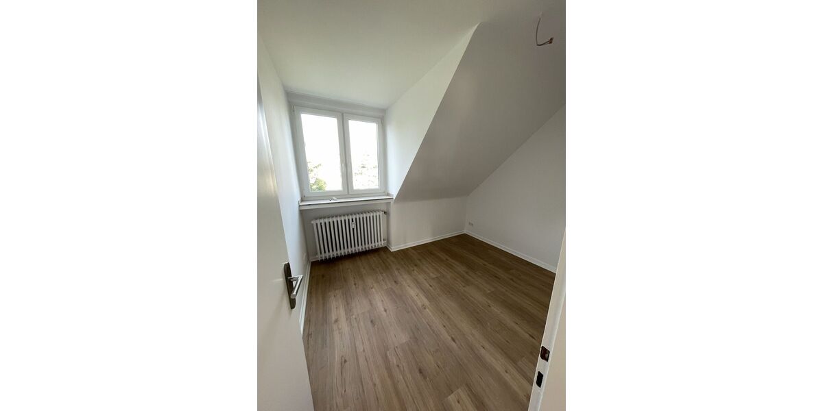 Beste Lage in Oberkassel mit Traumblick auf den Rhein - Maisonettenwohnung Düsseldorf Oberkassel | Angebot:26964483