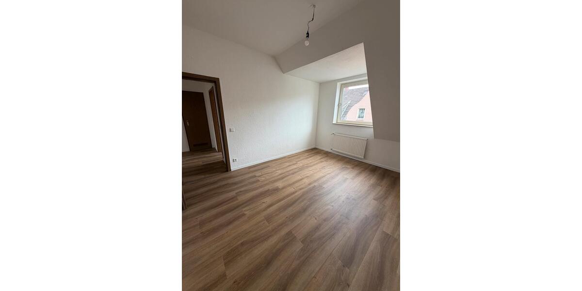 Dachgeschoßwohnung Gelsenkirchen Rotthausen - 3 Zimmer, 55 m&sup2;, 590&euro; | Angebot:27553898