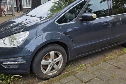 Ford S-Max 202.000 km 3.000 &euro; Langenfeld 40764