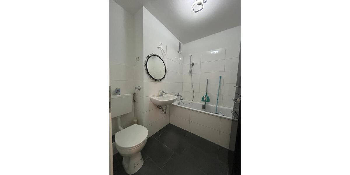 Etagenwohnung Düsseldorf Stadtbezirk 10 - 2 Zimmer, 54 m&sup2;, 830&euro; | Angebot:27551944