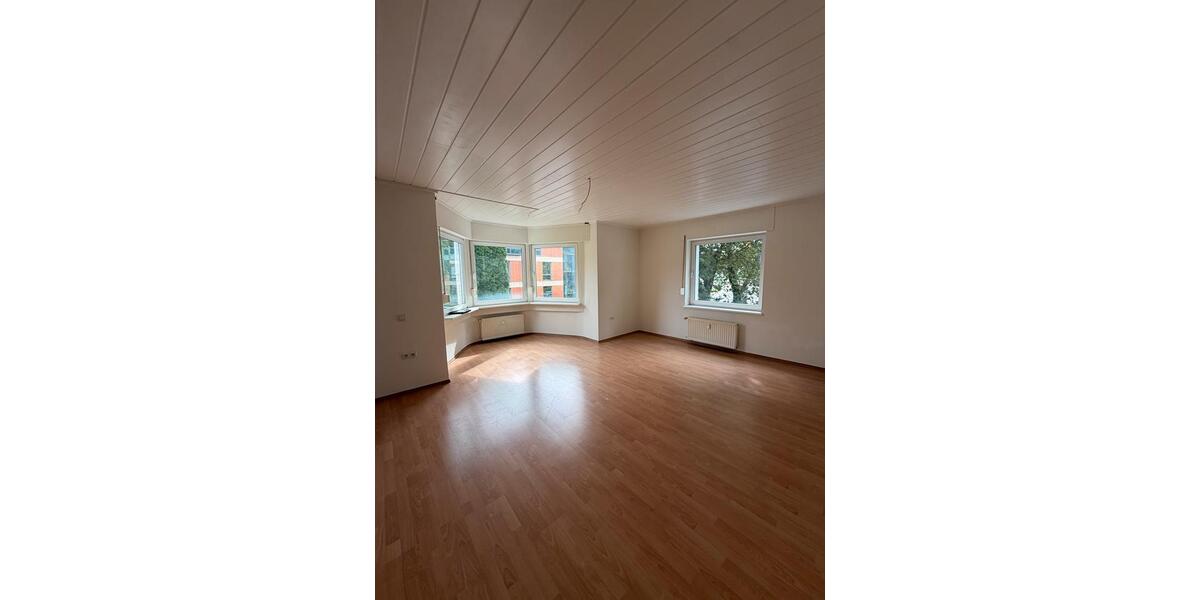 Etagenwohnung Heiligenhaus - 2 Zimmer, 77 m&sup2;, 730&euro; | Angebot:27557442