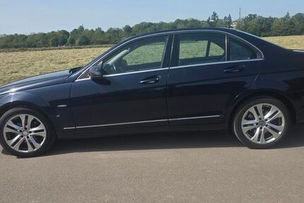 Mercedes-Benz C 250 197.000 km 8.450 &euro; Düsseldorf 40595