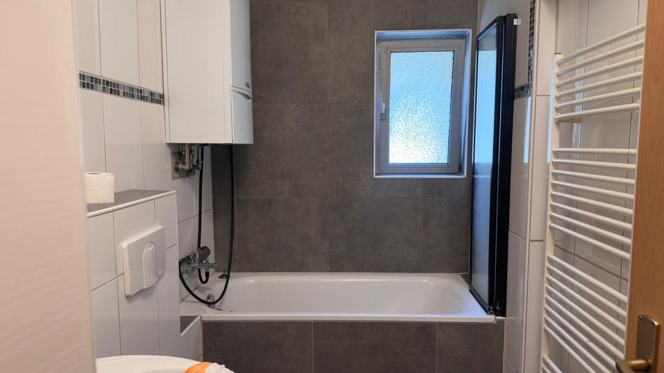 Etagenwohnung Bochum Altenbochum - 3 Zimmer, 95 m&sup2;, 1.100&euro; | Angebot:27568630