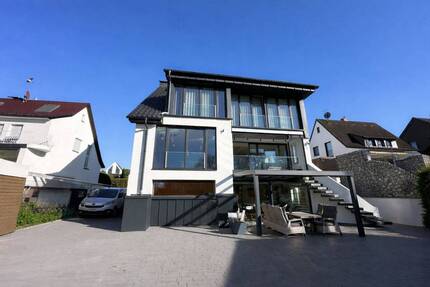 Haus Solingen / Wald Wald - 8 Zimmer, 323 m&sup2;, 1.190.000&euro; | Angebot:26043666