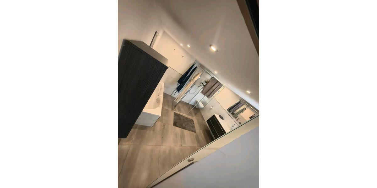 Erdgeschoßwohnung Wuppertal Unterbarmen - 3 Zimmer, 90 m&sup2;, 1.350&euro; | Angebot:27536410