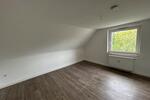 Dachgeschoßwohnung Essen Stadtbezirk VI - 3 Zimmer, 72 m&sup2;, 548&euro; | Angebot:26275256