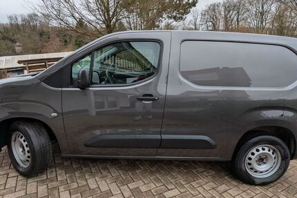 Toyota Proace City 30.200 km 13.500 &euro; Hückeswagen 42499