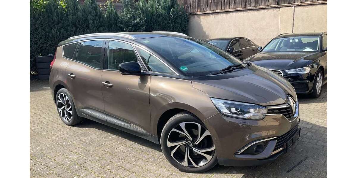 Renault Scenic 121.444 km 13.200 &euro; Solingen 42719