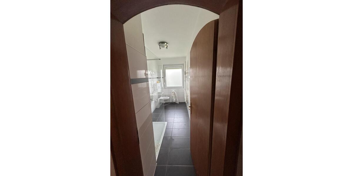 Etagenwohnung Bochum Bochum-Mitte - 3 Zimmer, 100 m&sup2;, 800&euro; | Angebot:26045502