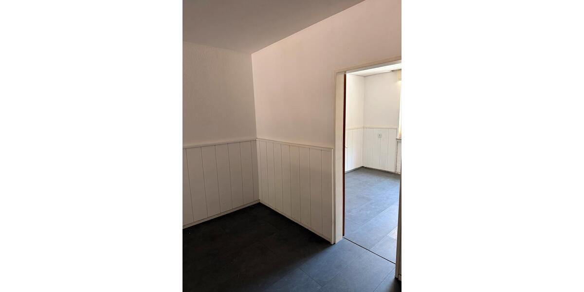 Erdgeschoßwohnung Gelsenkirchen Gelsenkirchen-Mitte - 3 Zimmer, 92 m&sup2;, 165.000&euro; | Angebot:27219074