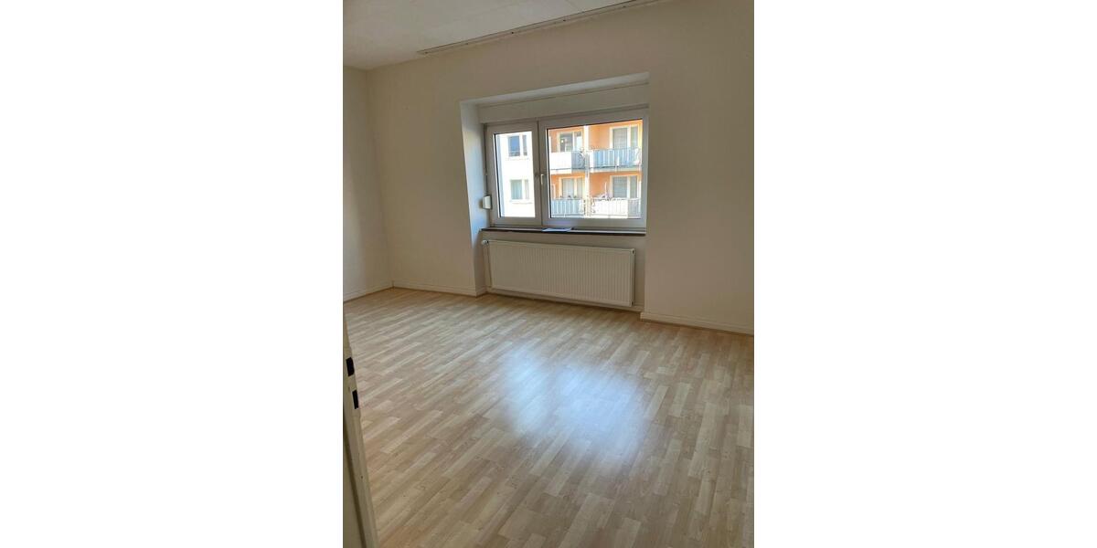 Etagenwohnung Remscheid - 2 Zimmer, 62 m&sup2;, 600&euro; | Angebot:25994184