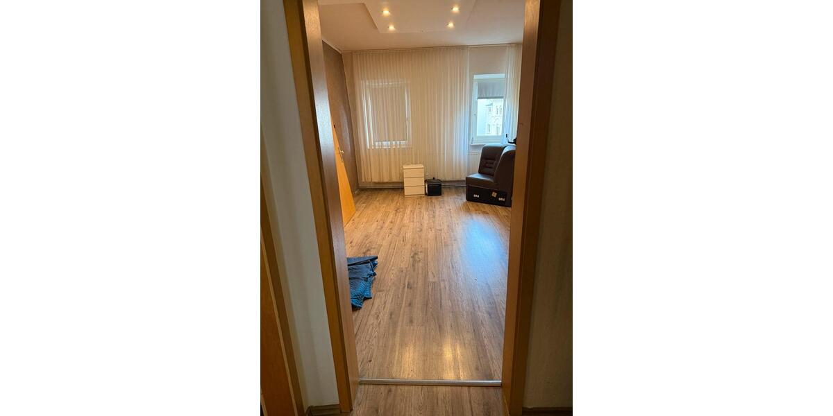 Etagenwohnung Wuppertal Barmen - 4 Zimmer, 88 m&sup2;, 700&euro; | Angebot:25959309