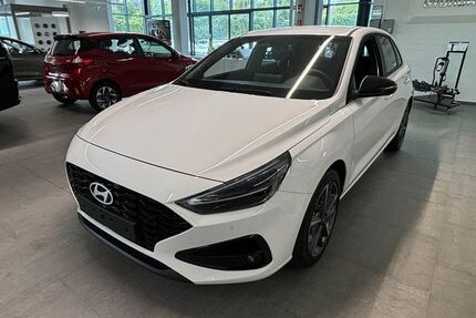 Hyundai i30 12.500 km 20.990 &euro; Wuppertal 42281