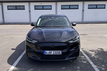 Ford Mustang Mach-E 125.000 km 24.999 &euro; Wuppertal 42349