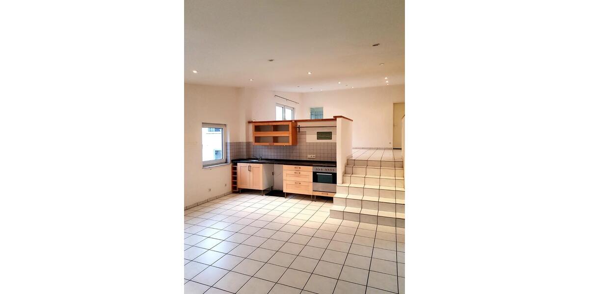 Hochparterre Düsseldorf Stadtbezirk 7 - 2 Zimmer, 65 m&sup2;, 1.200&euro; | Angebot:27553174