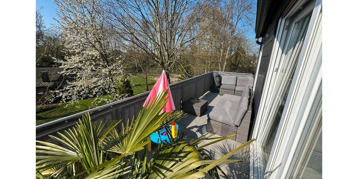 Dachgeschoßwohnung Oberhausen Alstaden - 3.5 Zimmer, 84 m&sup2;, 270.000&euro; | Angebot:27415984