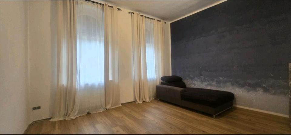 Etagenwohnung Radevormwald - 6 Zimmer, 134 m&sup2;, 225.000&euro; | Angebot:27023131
