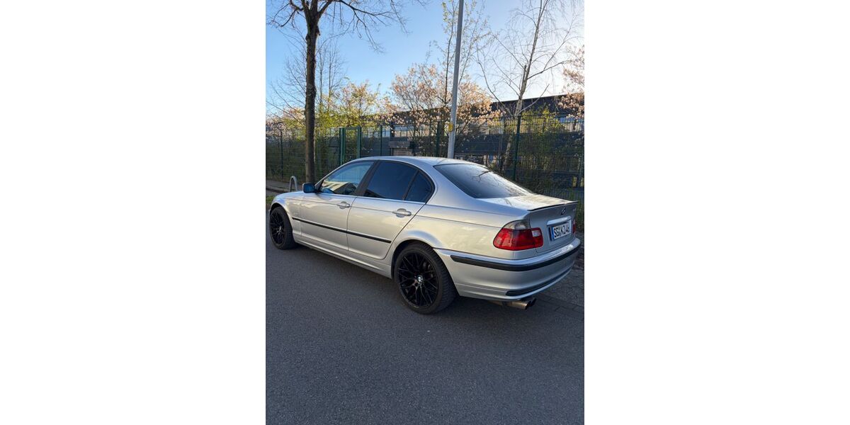 BMW 320 202.000 km 4.000 &euro; Solingen 42657