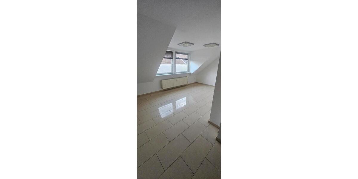 Dachgeschoßwohnung Oberhausen Osterfeld - 3.5 Zimmer, 63 m&sup2;, 860&euro; | Angebot:27539109