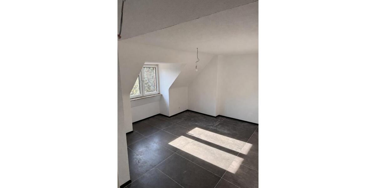Dachgeschoßwohnung Duisburg Ruhrort - 2 Zimmer, 45 m&sup2;, 420&euro; | Angebot:27586716