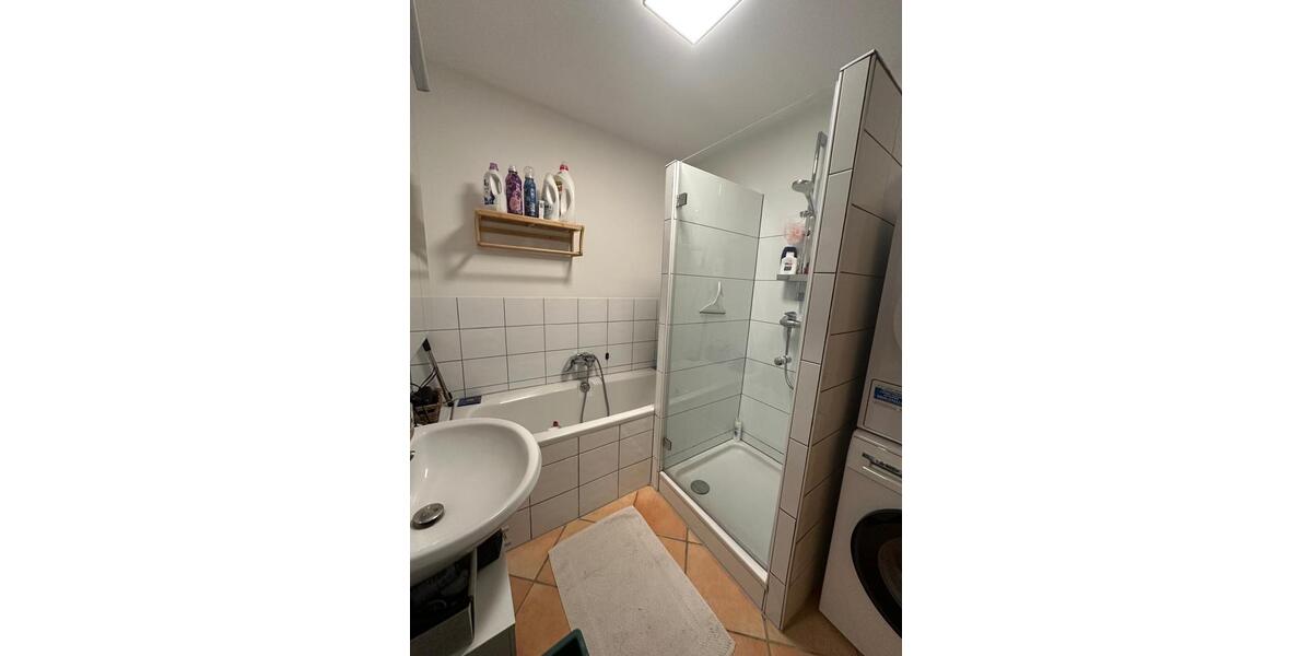 Hochparterre Essen Stadtbezirk II - 3 Zimmer, 72 m&sup2;, 630&euro; | Angebot:25853042